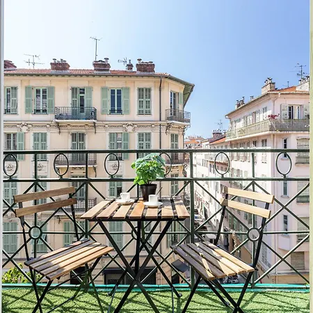 Duplex Carre D'or דירה